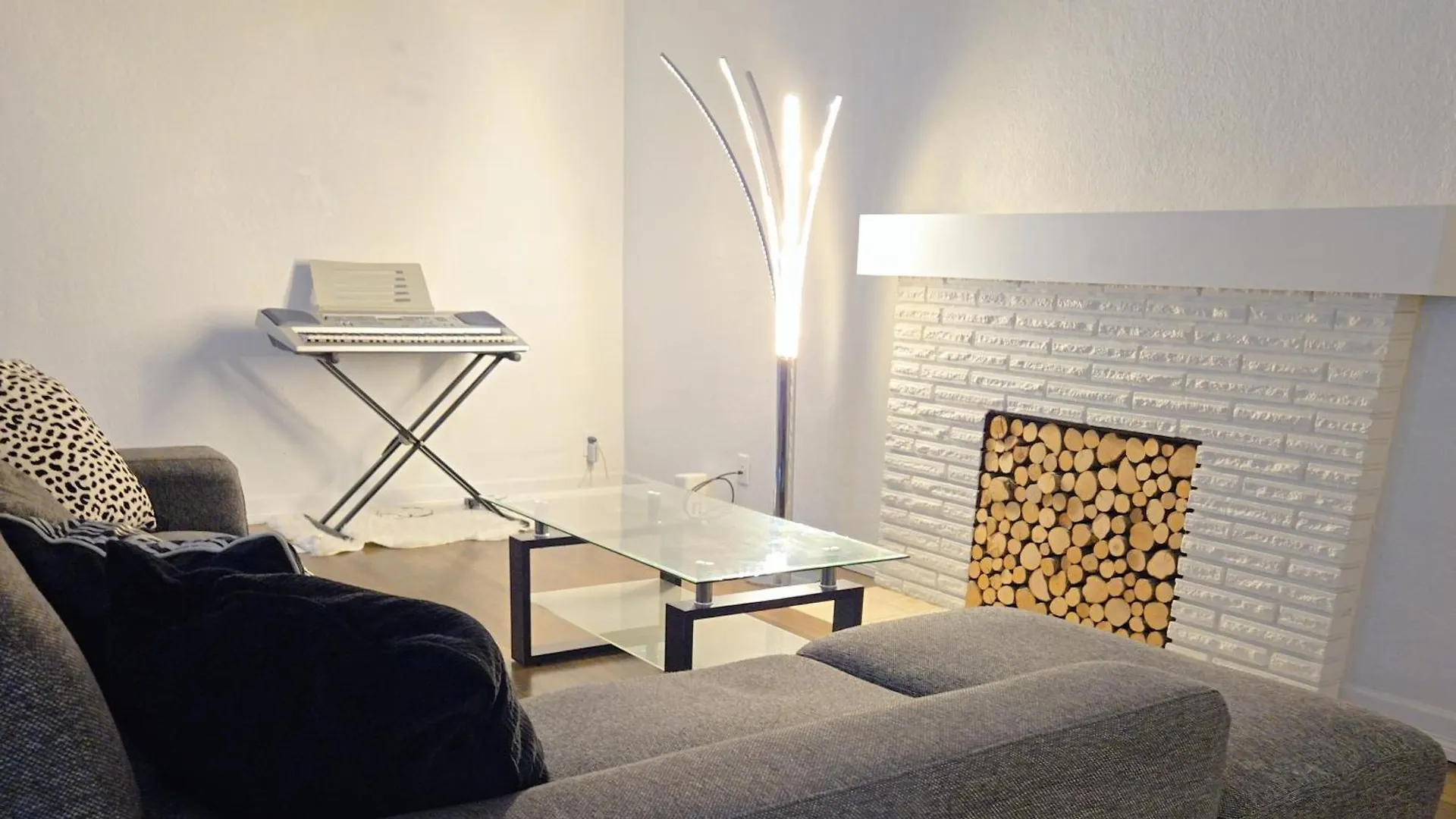 Lovely Cozy Room! With Attached Private Bath In The Heart Of Vancouver! Private Parking & Self Check-In! 0*, Vancouver Kanada